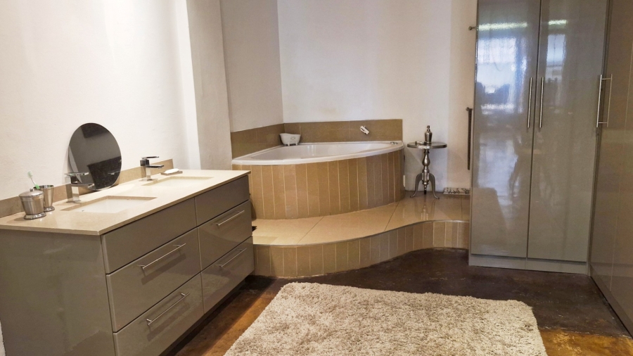 2 Bedroom Property for Sale in Braamfontein Werf Gauteng