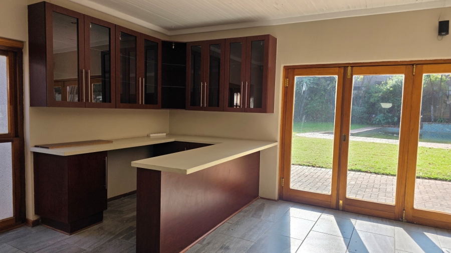 To Let 5 Bedroom Property for Rent in Savoy Estate Gauteng
