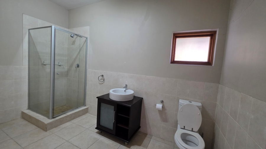 To Let 5 Bedroom Property for Rent in Savoy Estate Gauteng