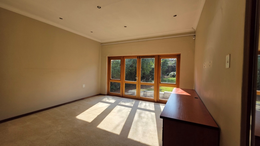 To Let 5 Bedroom Property for Rent in Savoy Estate Gauteng