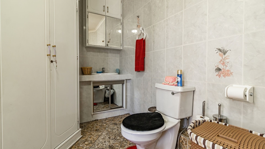 3 Bedroom Property for Sale in Bassonia Gauteng