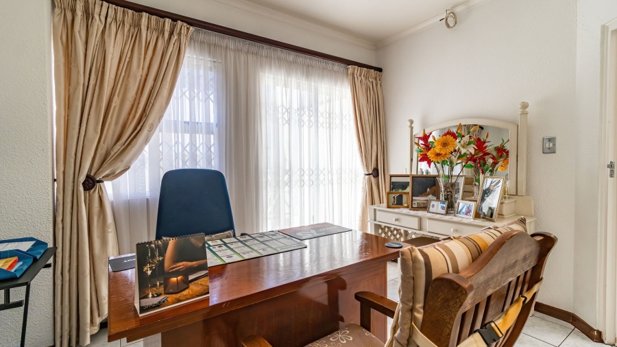 3 Bedroom Property for Sale in Bassonia Gauteng