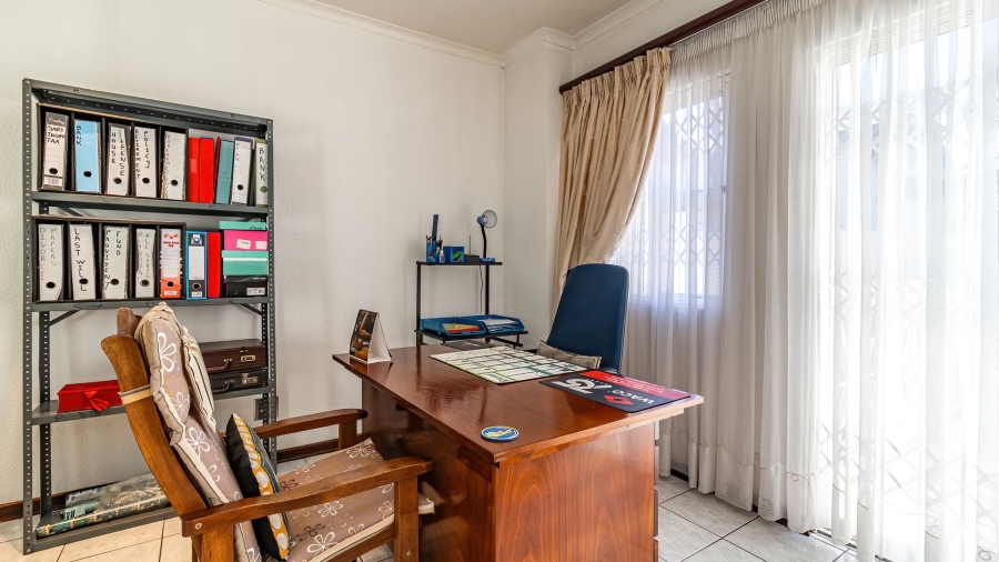 3 Bedroom Property for Sale in Bassonia Gauteng