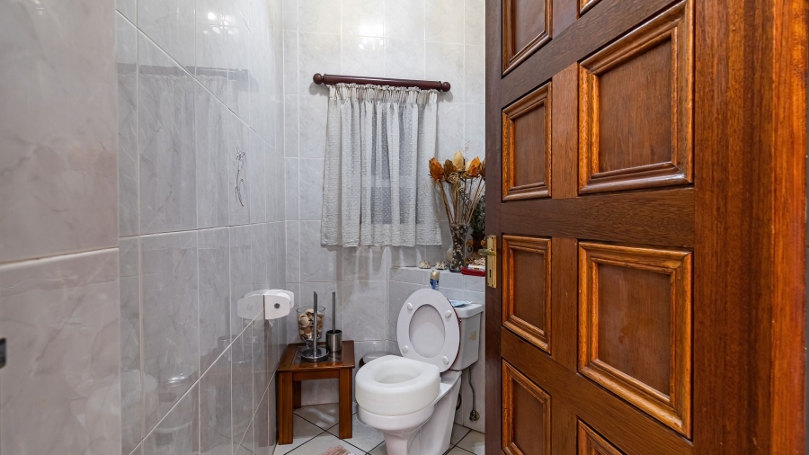 3 Bedroom Property for Sale in Bassonia Gauteng
