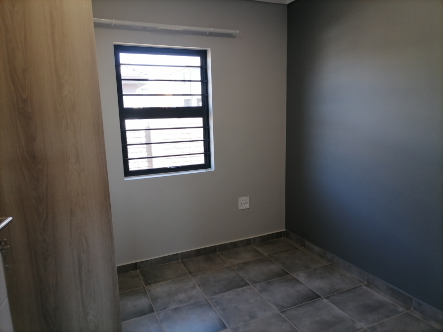 To Let 3 Bedroom Property for Rent in Lotus Gardens Gauteng