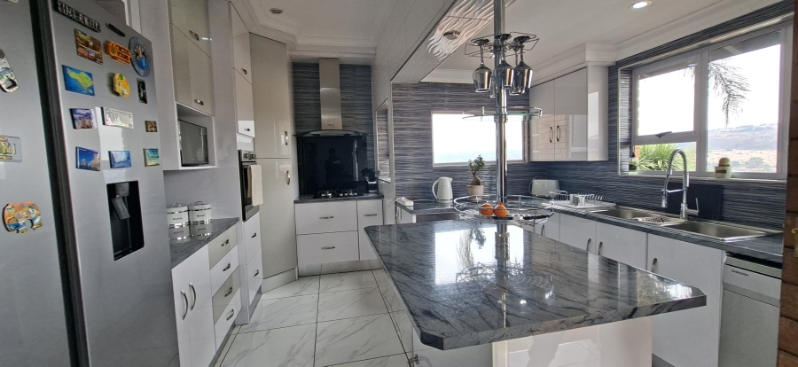 5 Bedroom Property for Sale in Rangeview Gauteng