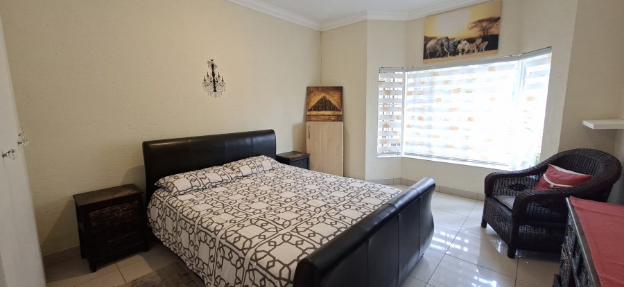 5 Bedroom Property for Sale in Rangeview Gauteng