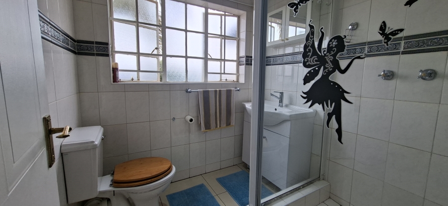 5 Bedroom Property for Sale in Rangeview Gauteng
