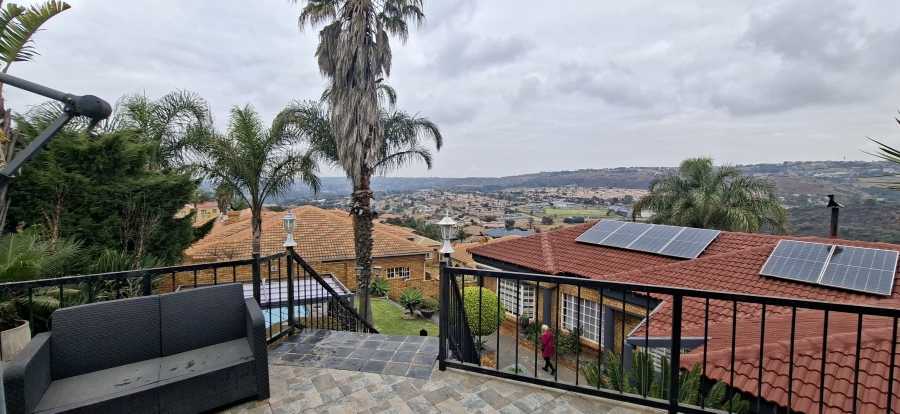5 Bedroom Property for Sale in Rangeview Gauteng