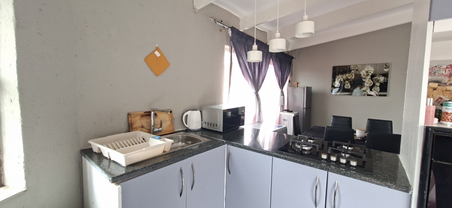 5 Bedroom Property for Sale in Rangeview Gauteng
