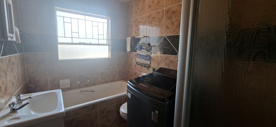 3 Bedroom Property for Sale in Rant En Dal Gauteng