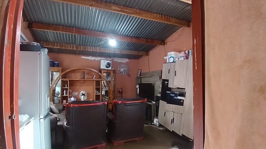1 Bedroom Property for Sale in Mohlakeng Gauteng