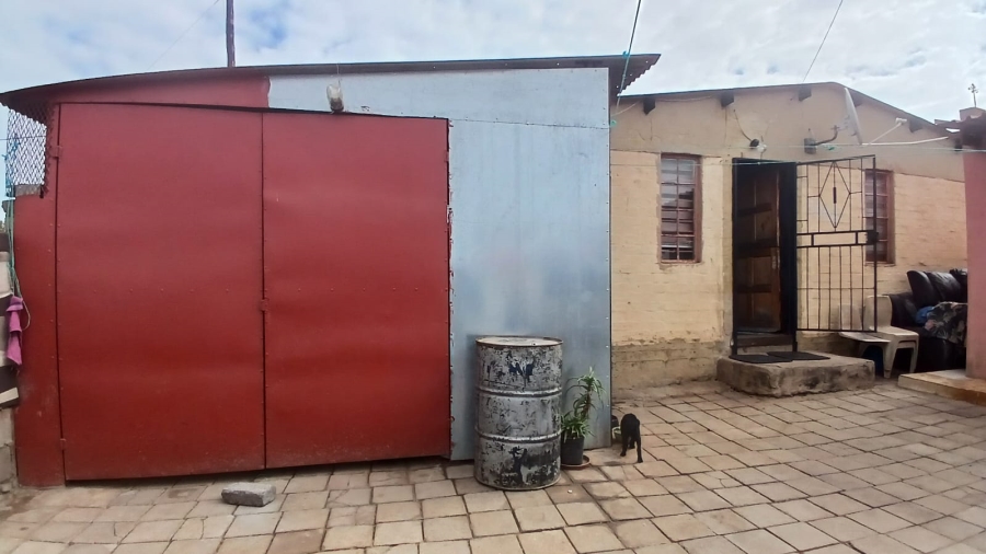 1 Bedroom Property for Sale in Mohlakeng Gauteng