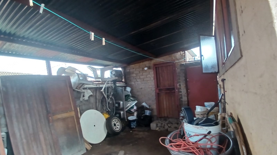 1 Bedroom Property for Sale in Mohlakeng Gauteng
