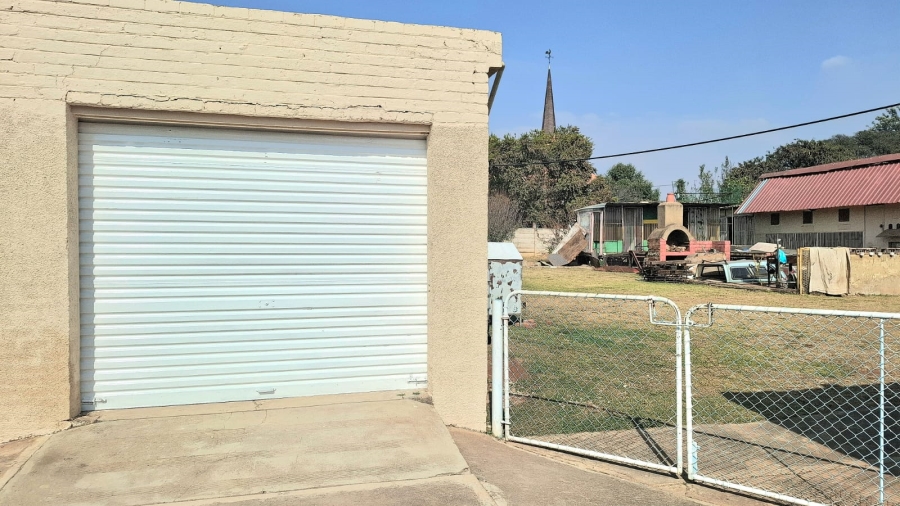 3 Bedroom Property for Sale in Westonaria Gauteng