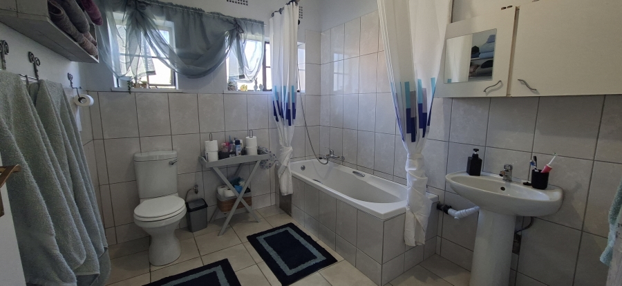 3 Bedroom Property for Sale in Wentworth Park Gauteng