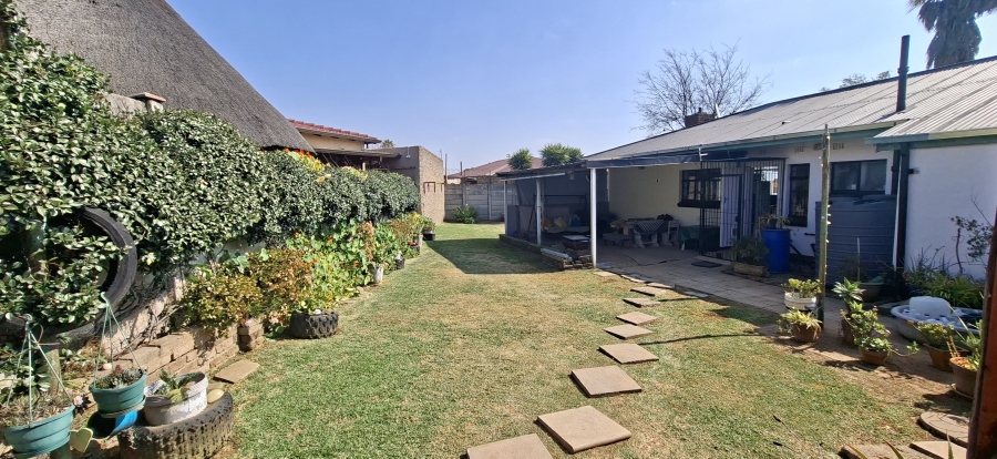 3 Bedroom Property for Sale in Wentworth Park Gauteng