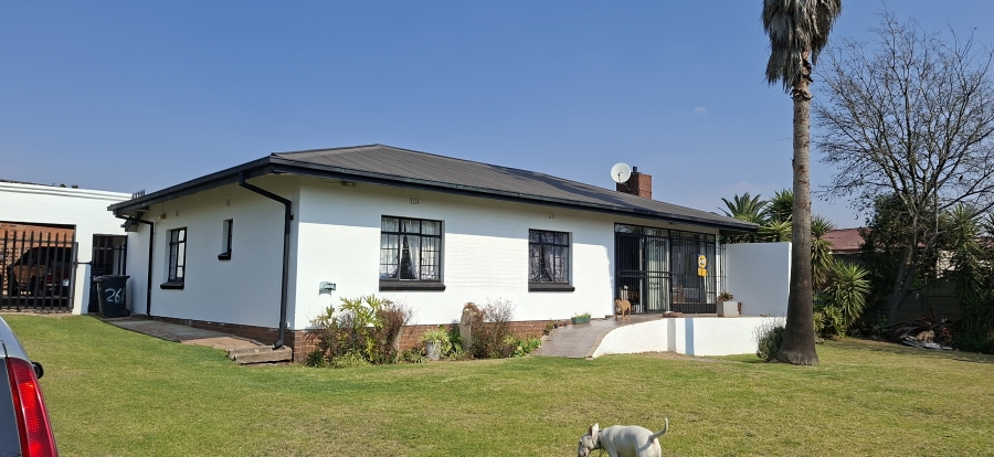 3 Bedroom Property for Sale in Wentworth Park Gauteng