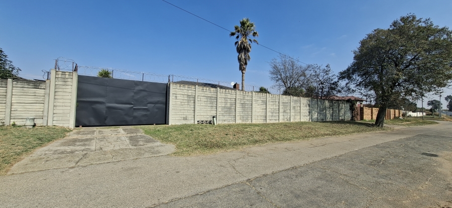 3 Bedroom Property for Sale in Wentworth Park Gauteng