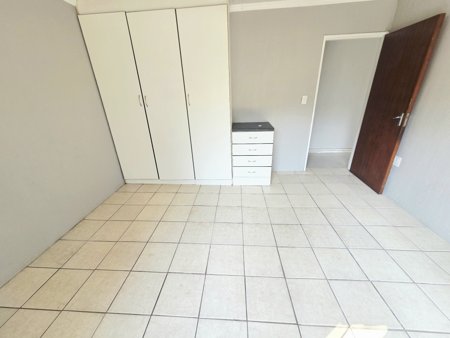 To Let 2 Bedroom Property for Rent in President Park Gauteng
