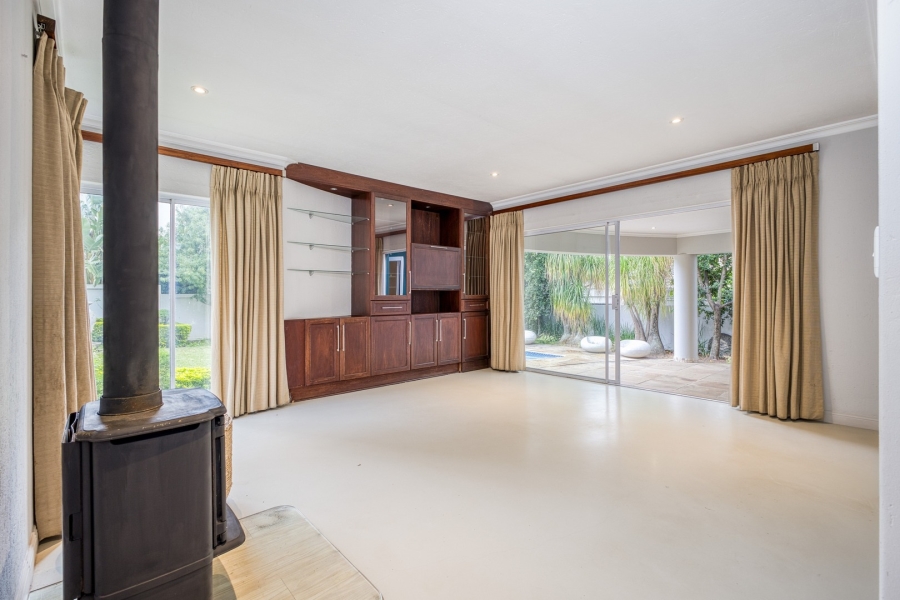 5 Bedroom Property for Sale in Dainfern Golf Estate Gauteng