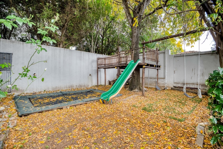 5 Bedroom Property for Sale in Dainfern Golf Estate Gauteng