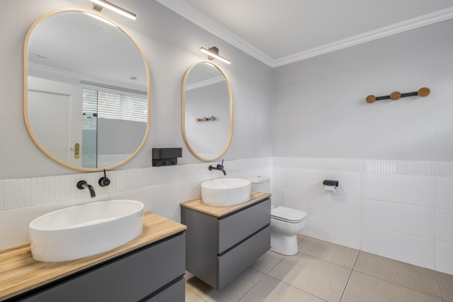 5 Bedroom Property for Sale in Dainfern Golf Estate Gauteng