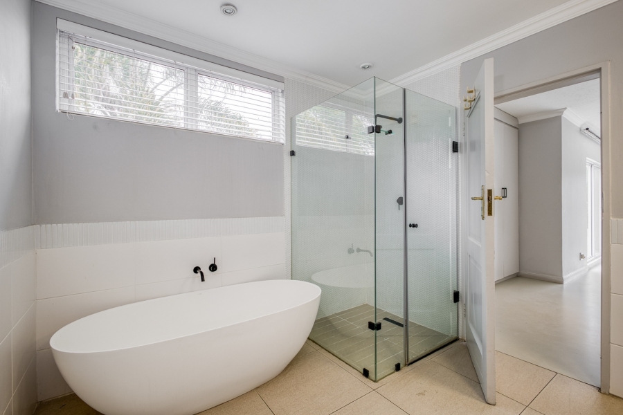 5 Bedroom Property for Sale in Dainfern Golf Estate Gauteng