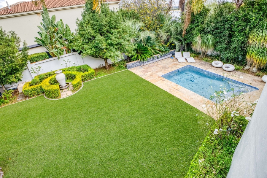 5 Bedroom Property for Sale in Dainfern Golf Estate Gauteng
