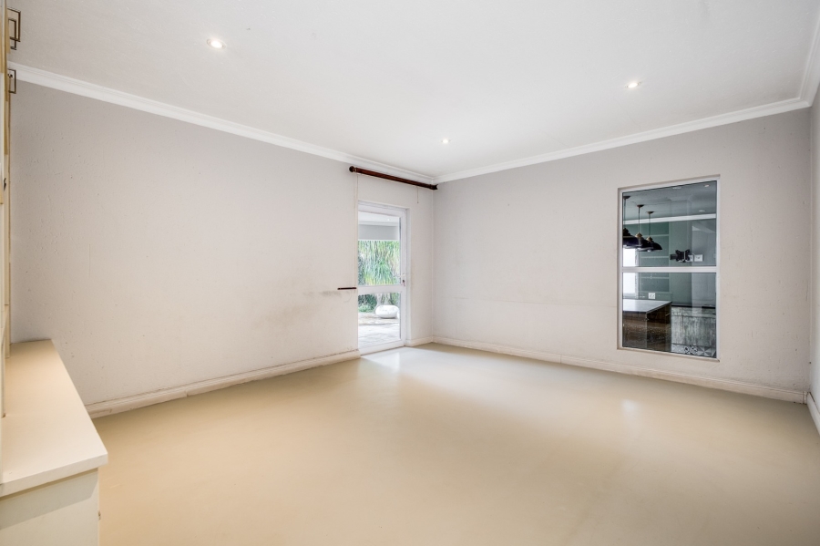 5 Bedroom Property for Sale in Dainfern Golf Estate Gauteng