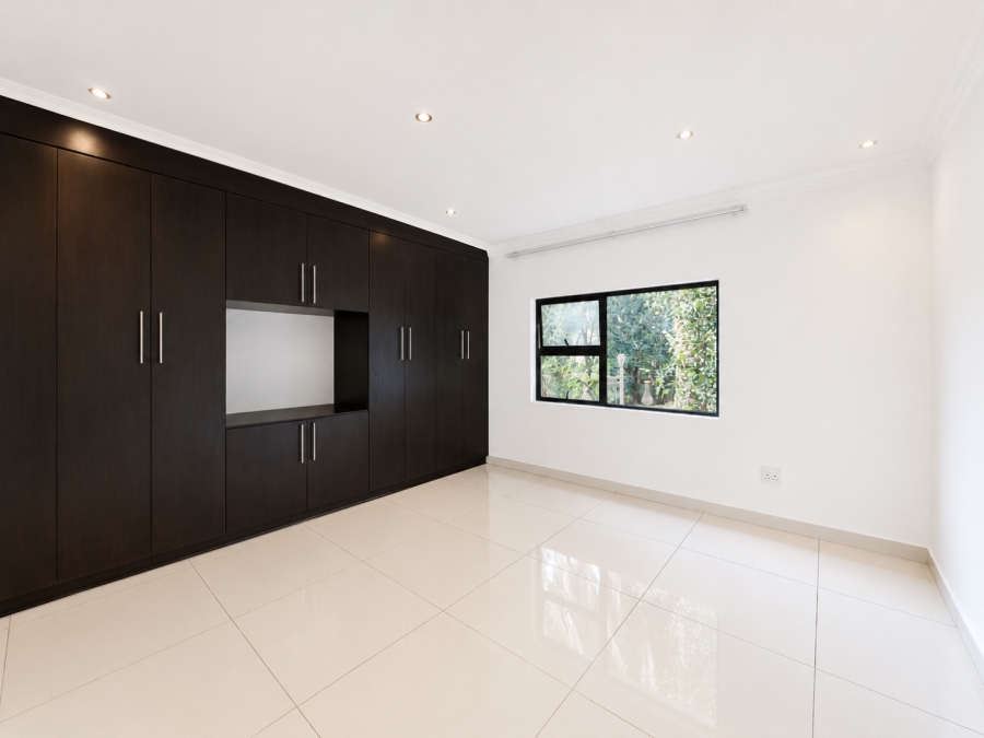To Let 4 Bedroom Property for Rent in Erasmia Gauteng