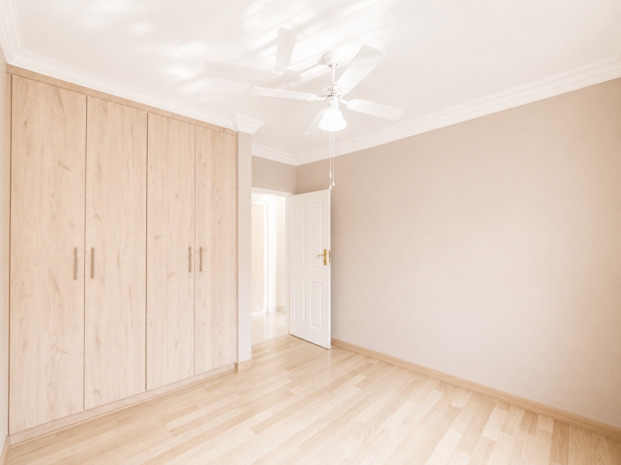 To Let 4 Bedroom Property for Rent in Erasmia Gauteng
