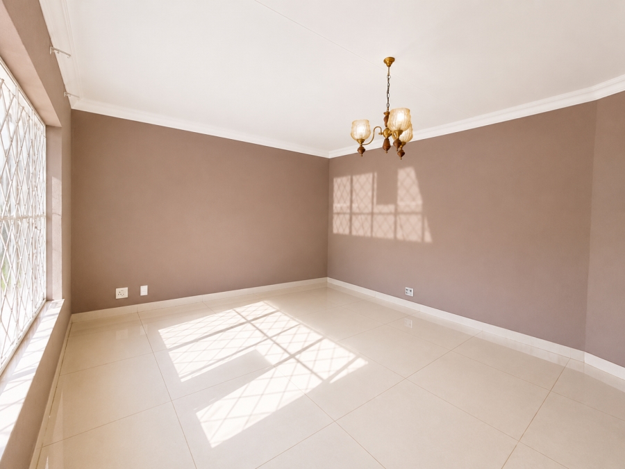 To Let 4 Bedroom Property for Rent in Erasmia Gauteng
