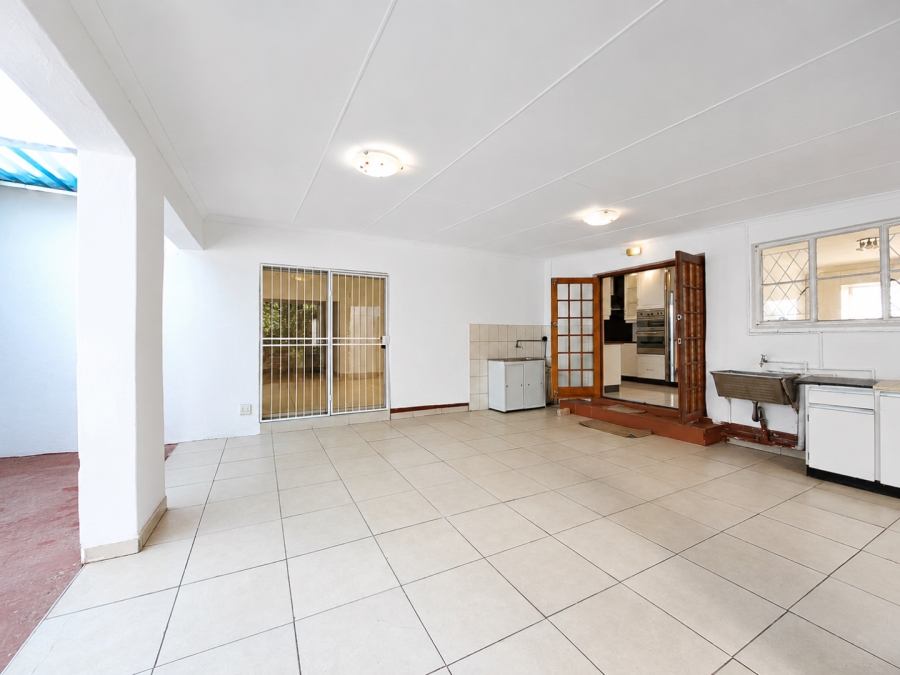 To Let 4 Bedroom Property for Rent in Erasmia Gauteng
