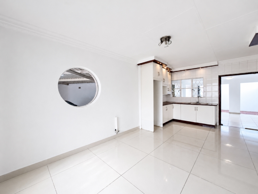 To Let 4 Bedroom Property for Rent in Erasmia Gauteng