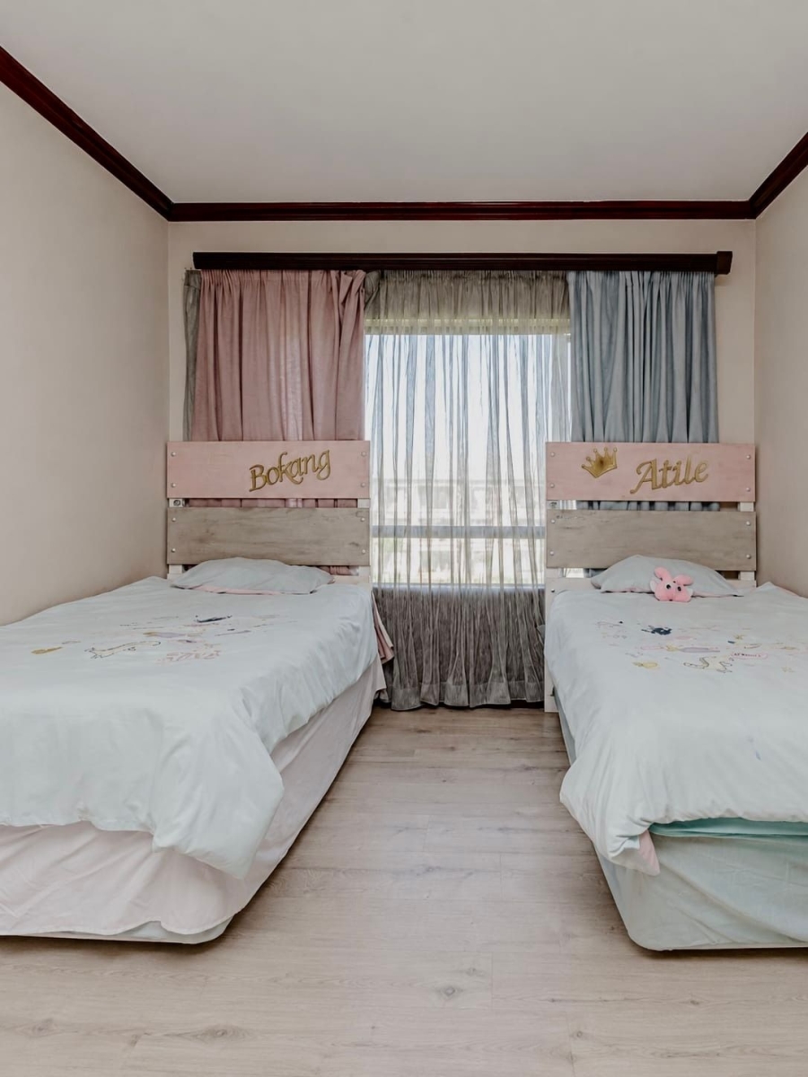 3 Bedroom Property for Sale in Noordwyk Gauteng