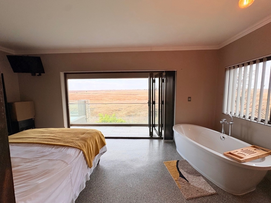 5 Bedroom Property for Sale in Sunward Park Gauteng