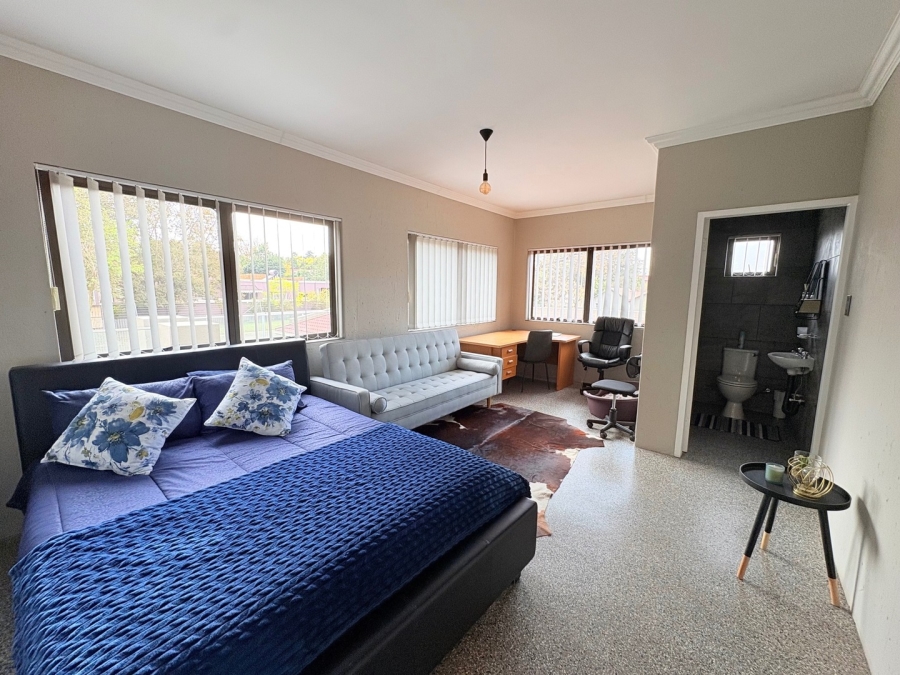 5 Bedroom Property for Sale in Sunward Park Gauteng
