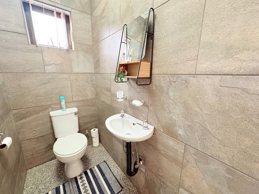 5 Bedroom Property for Sale in Sunward Park Gauteng