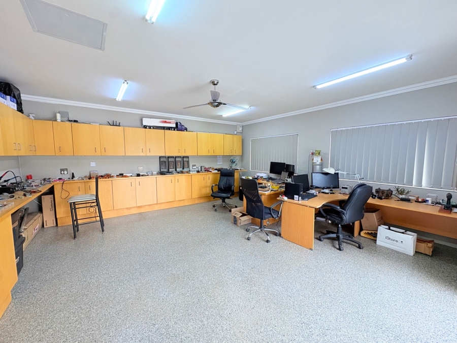 5 Bedroom Property for Sale in Sunward Park Gauteng