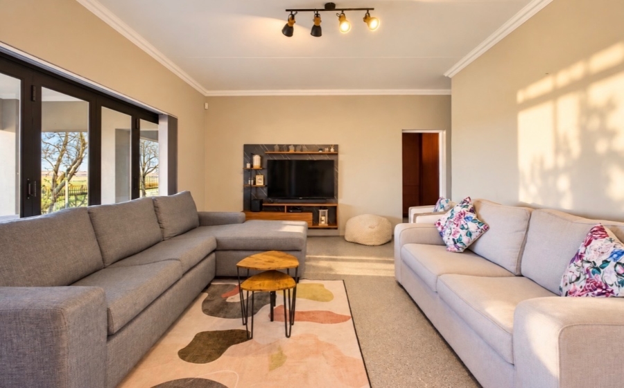 5 Bedroom Property for Sale in Sunward Park Gauteng