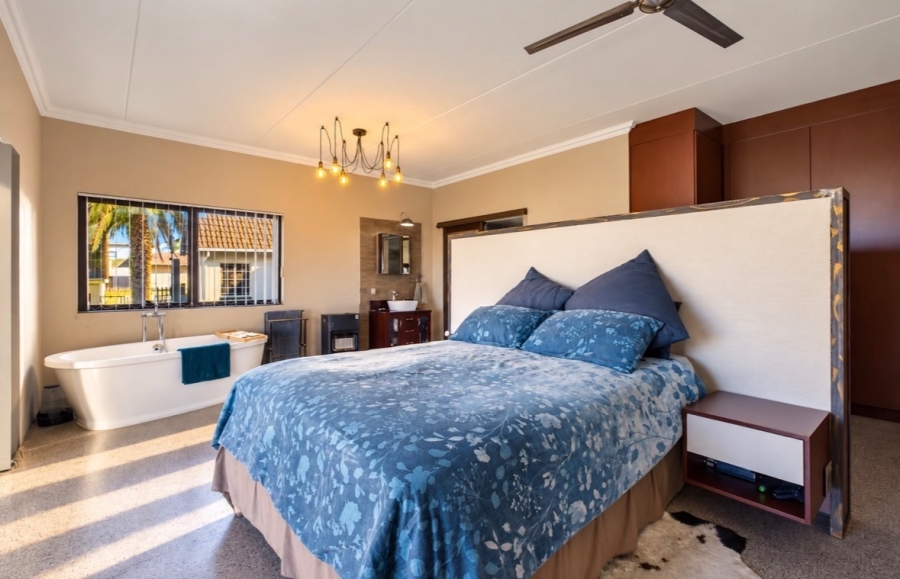 5 Bedroom Property for Sale in Sunward Park Gauteng