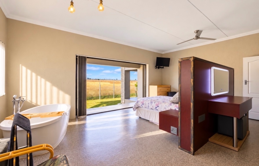 5 Bedroom Property for Sale in Sunward Park Gauteng