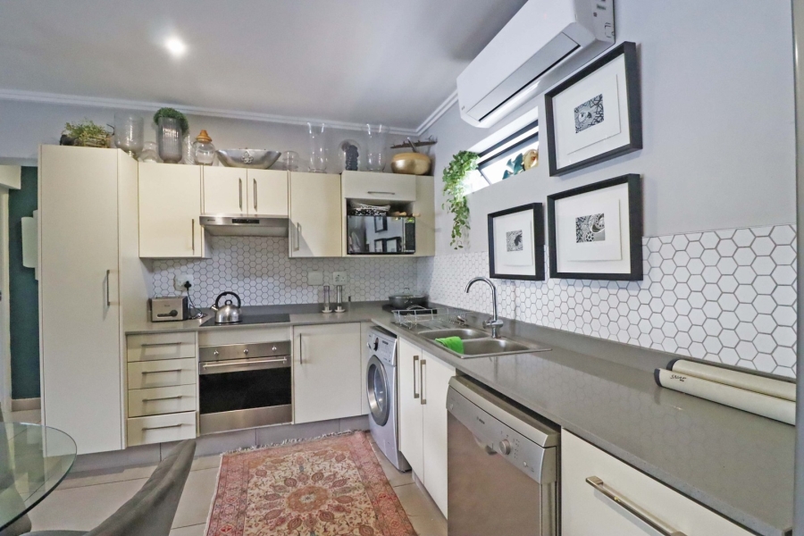 2 Bedroom Property for Sale in Bryanston Gauteng