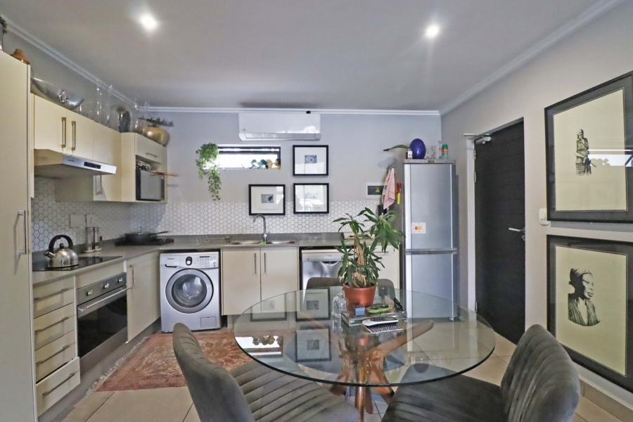 2 Bedroom Property for Sale in Bryanston Gauteng