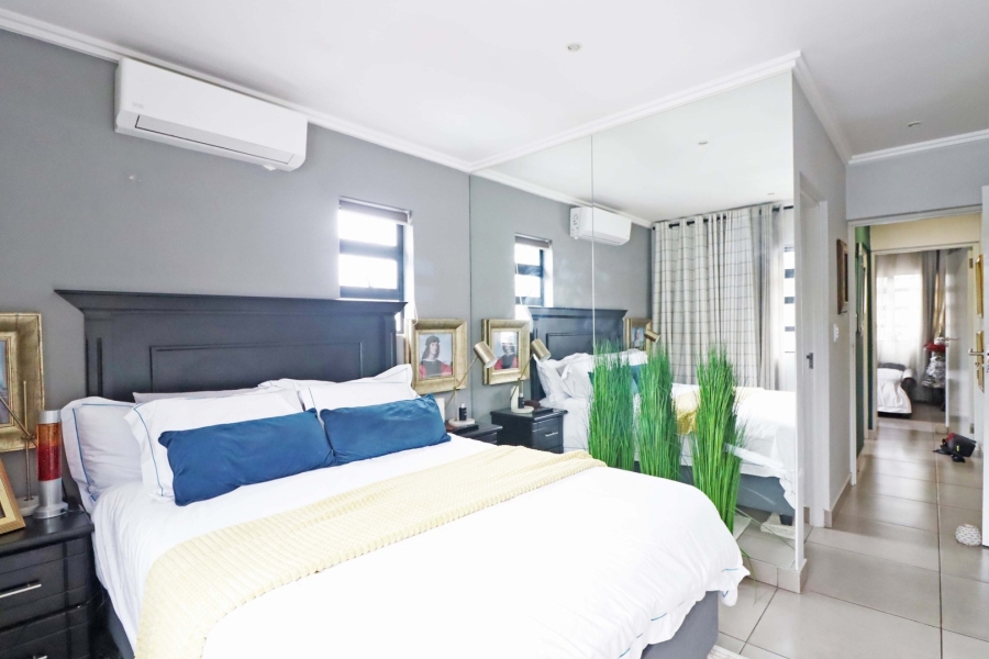 2 Bedroom Property for Sale in Bryanston Gauteng