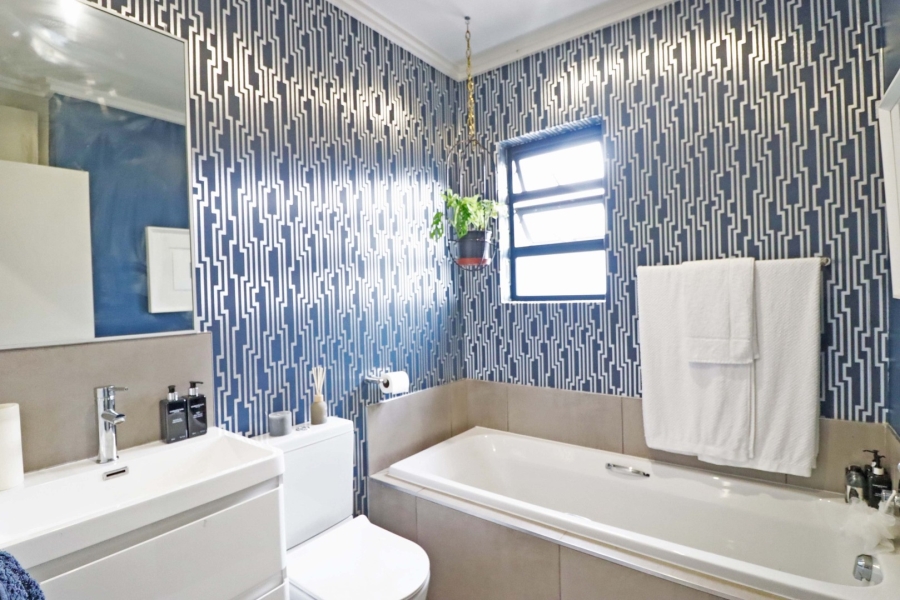 2 Bedroom Property for Sale in Bryanston Gauteng