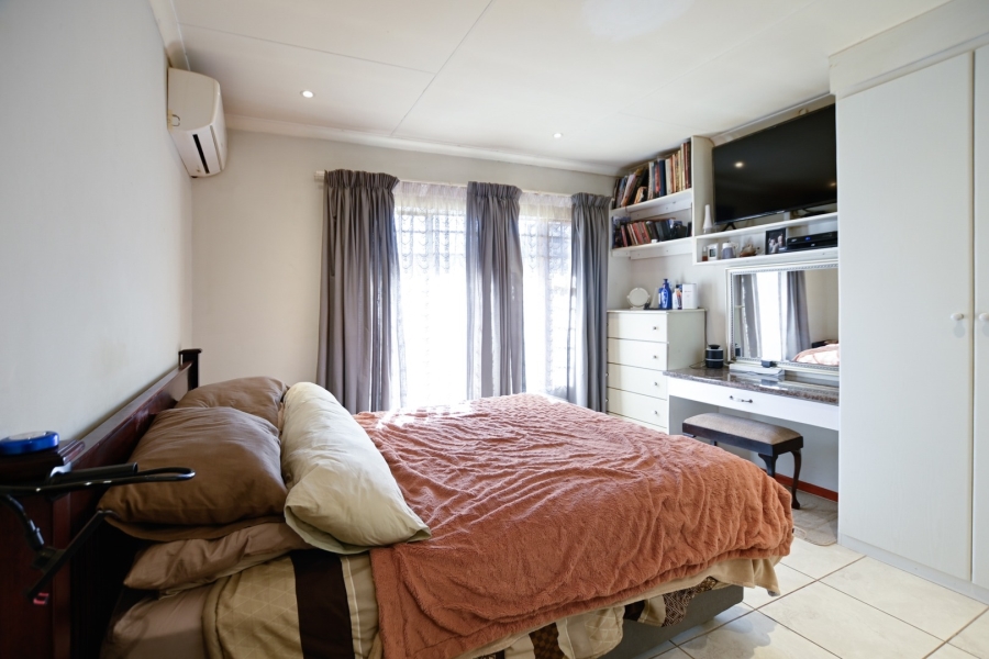 2 Bedroom Property for Sale in Annlin Gauteng