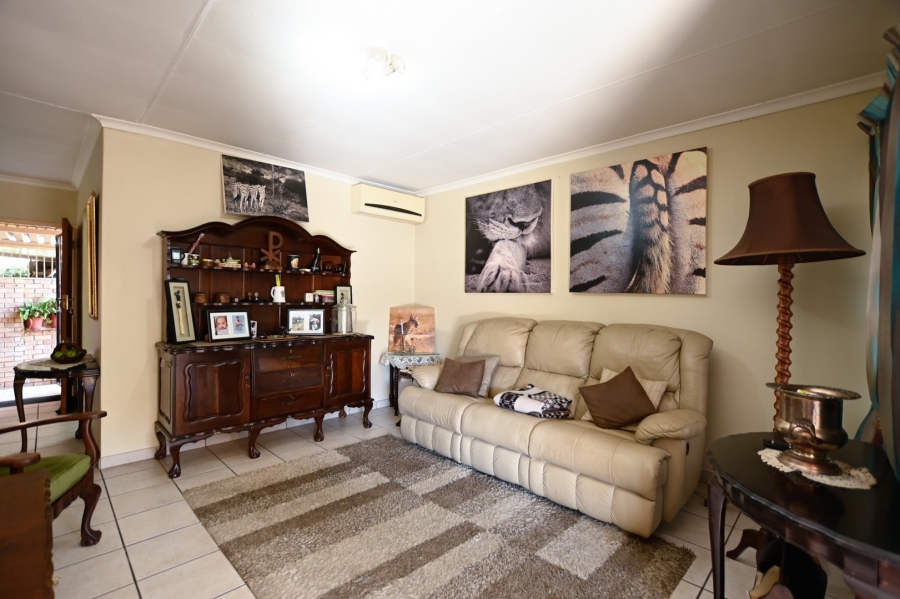 2 Bedroom Property for Sale in Annlin Gauteng