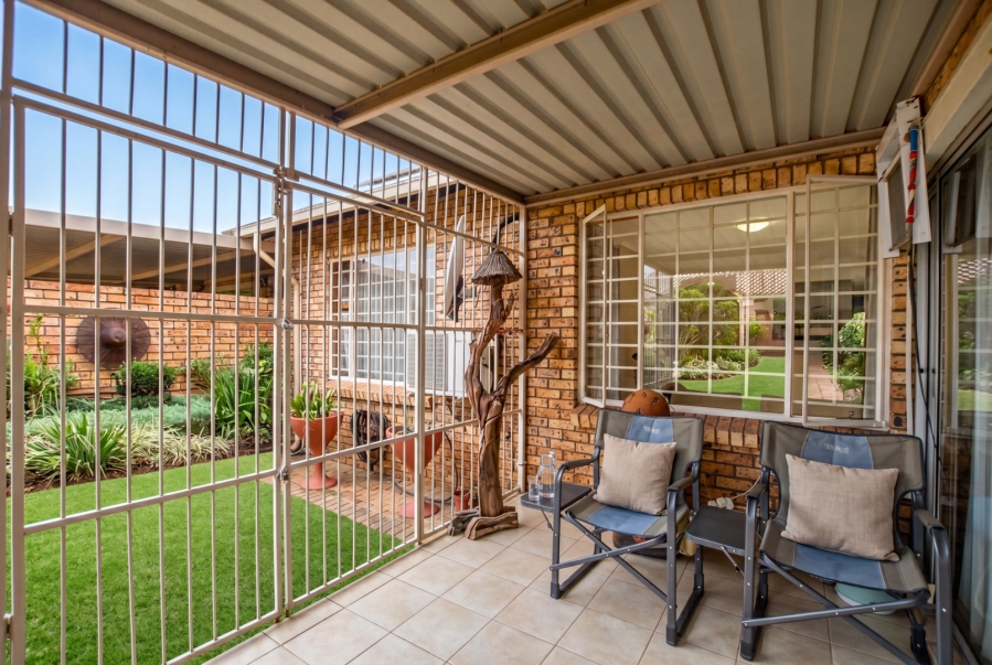 2 Bedroom Property for Sale in Annlin Gauteng